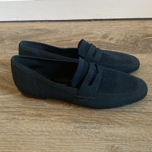 La Strada black knot Slip On loafers Womens 7.5 EUR 38 preppy, comfort business